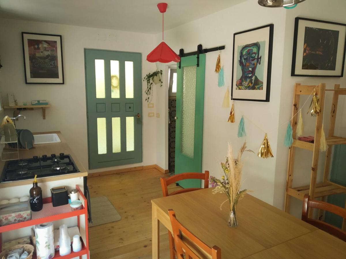 La Finestra Sul Cortile Acomodação com café da manhã Atri Exterior foto